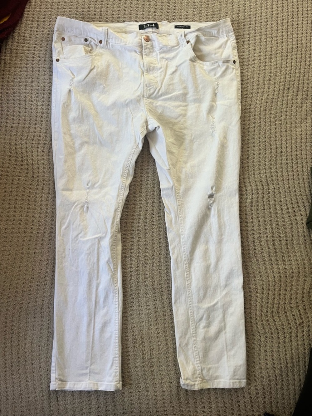 Refuel White Slim Men’s Jeans Y2K style